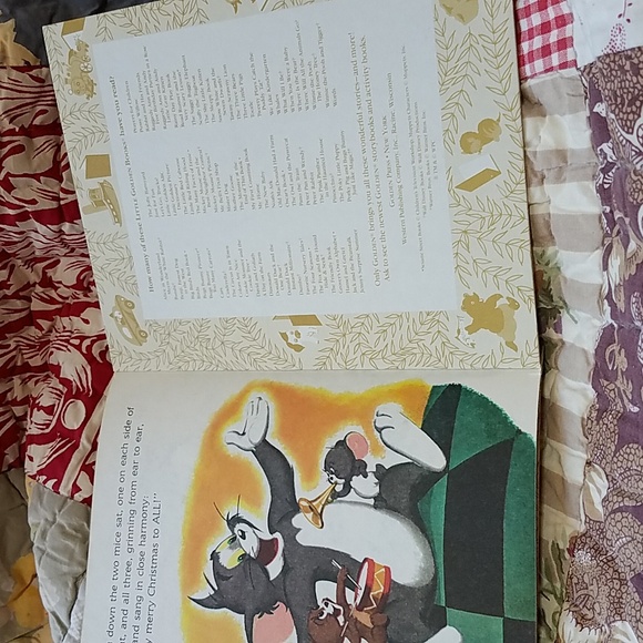 Tom and Jerry's Merry Christmas Book - A Little Golden Book - Picture 3 of 4